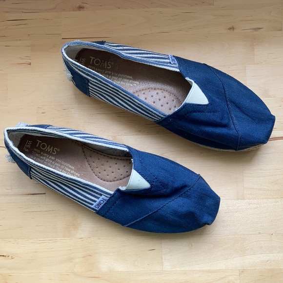 TOMS navy stripped rope espadrille slip on shoes - Picture 6 of 11